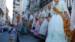 La Mare de D�u de Gr�cia protagonitza una process� a Vila-real amb recorregut ampliat i ofrena de flors