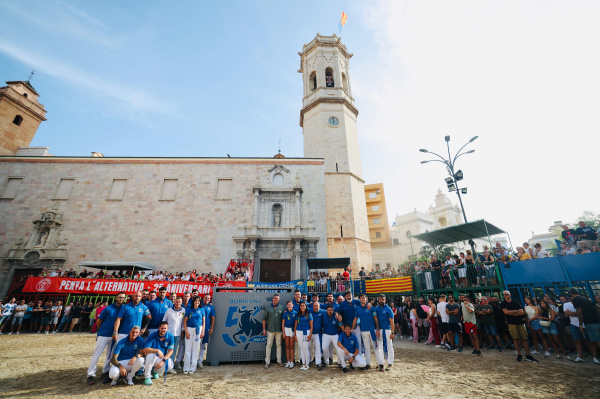 burriana-inicia-la-misericordia-con-la-salida-del-toro-matayeguas-y-19-toros-cerriles