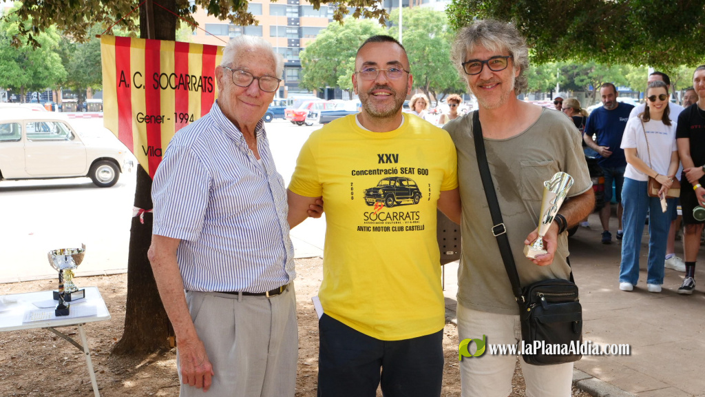Vila-real acull la XXVI Concentraci� de Seat 600 i Vehicles Cl�ssics