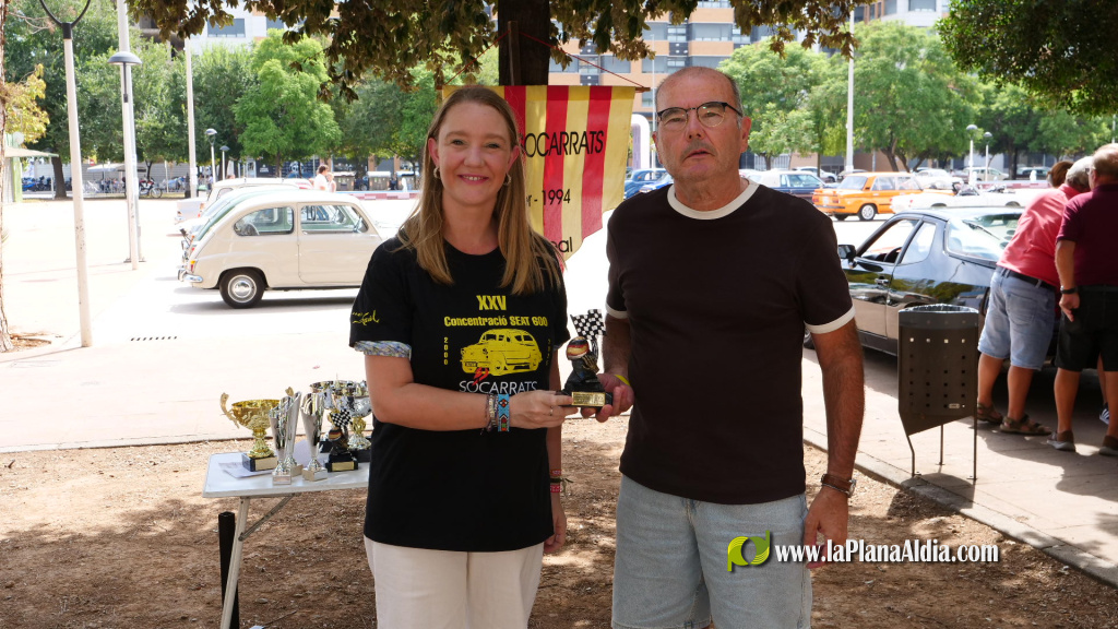 Vila-real acull la XXVI Concentraci� de Seat 600 i Vehicles Cl�ssics