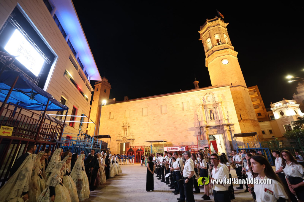 Burriana celebra el dia gran de la Mare de D�u de la Miseric�rdia amb missa solemne i process�