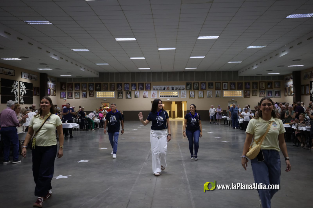 Burriana acull un ball i berenar per a la tercera edat durant les Festes de la Miseric�rdia 2026