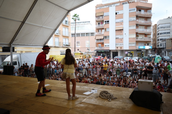 El III Festival de Magia llena de ilusión a los más pequeños durante las Fiestas de la Misericordia