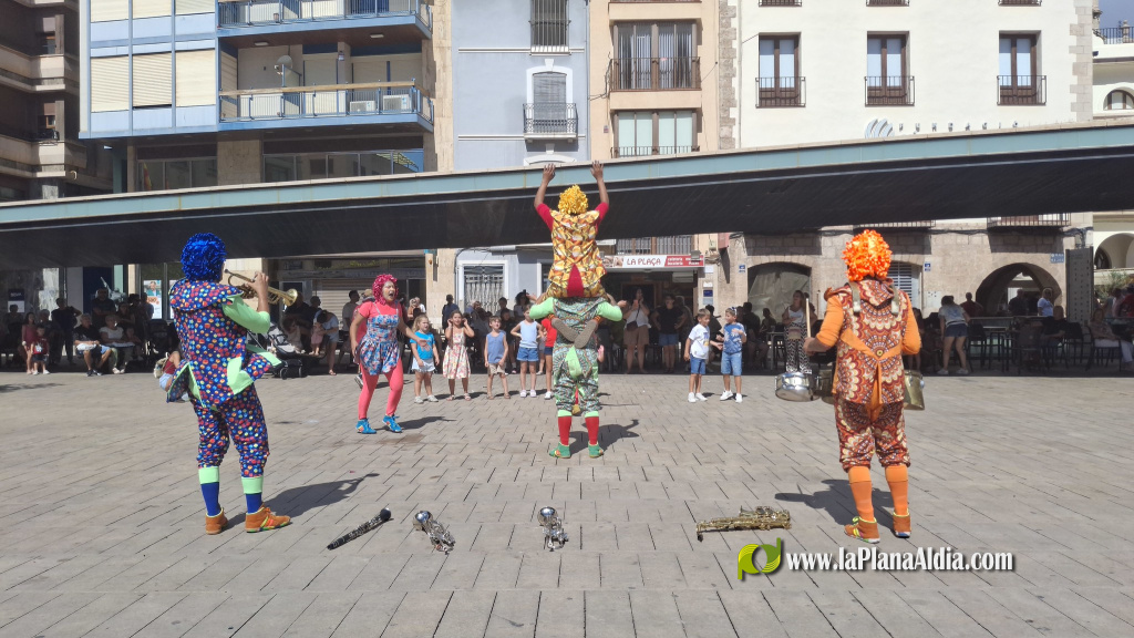 La Fundaci� Teatral Tchyminigagua, de Col�mbia, assisteix a les festes patronals de Vila-real