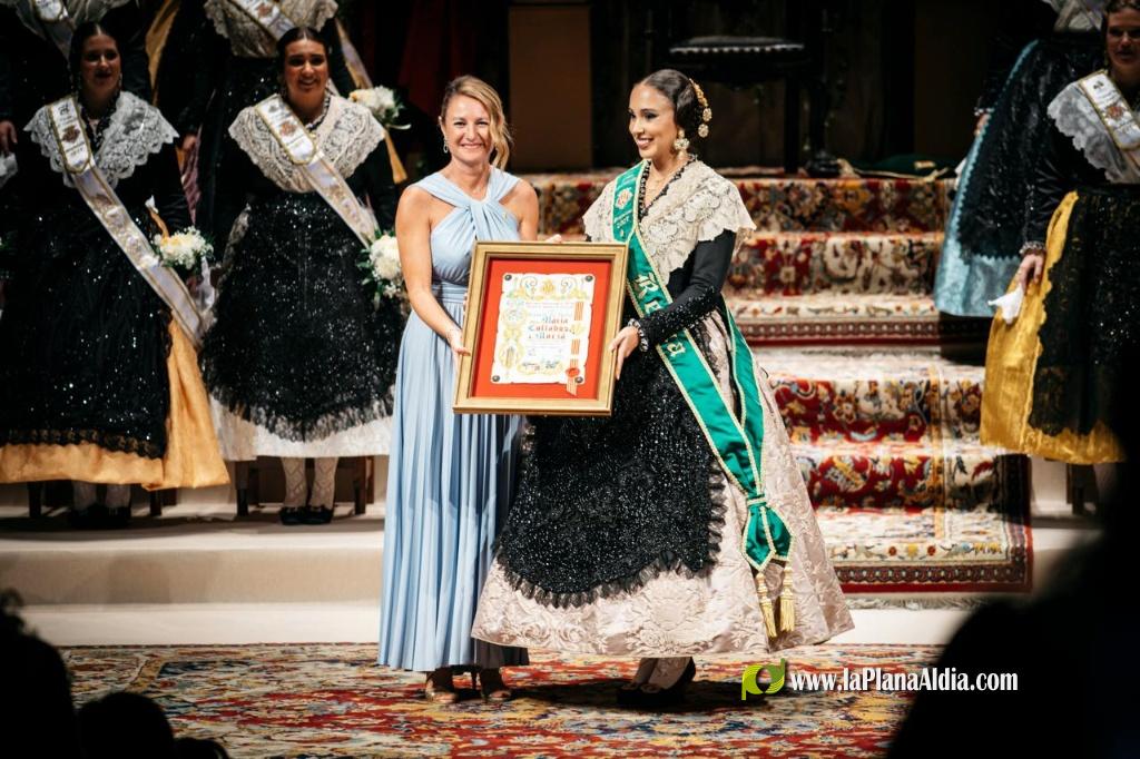 Maria Collados Marza proclamada Reina de les Festes de Castell� 2027