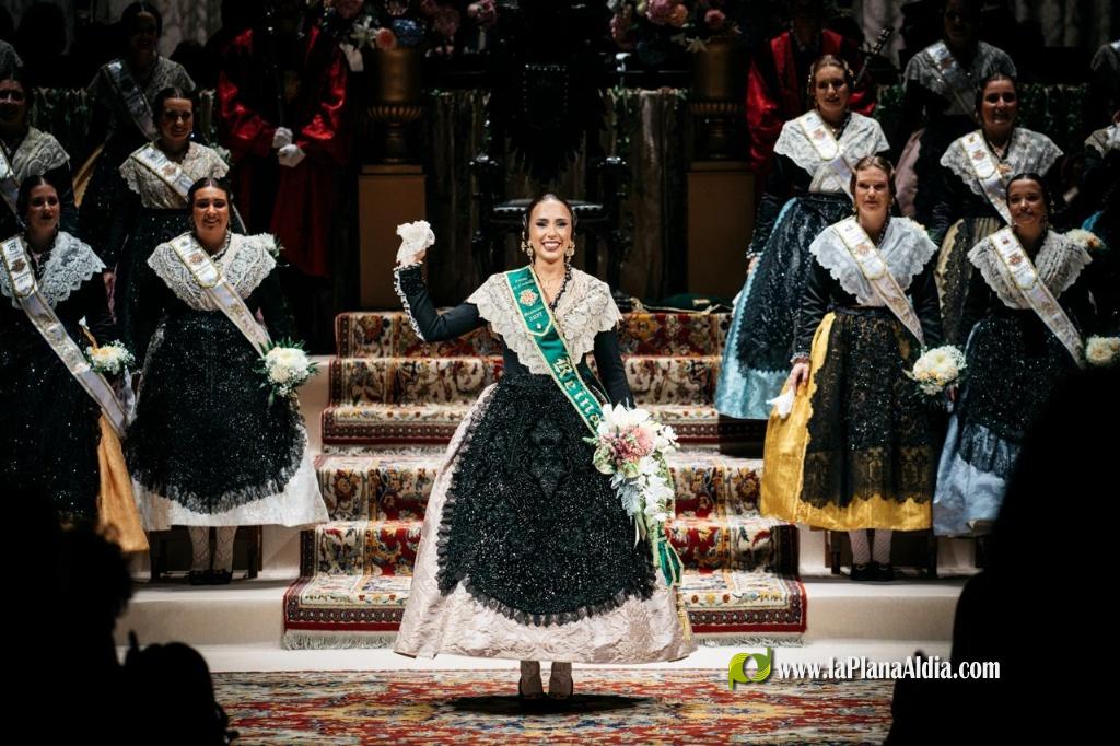 Maria Collados Marza proclamada Reina de les Festes de Castell� 2027