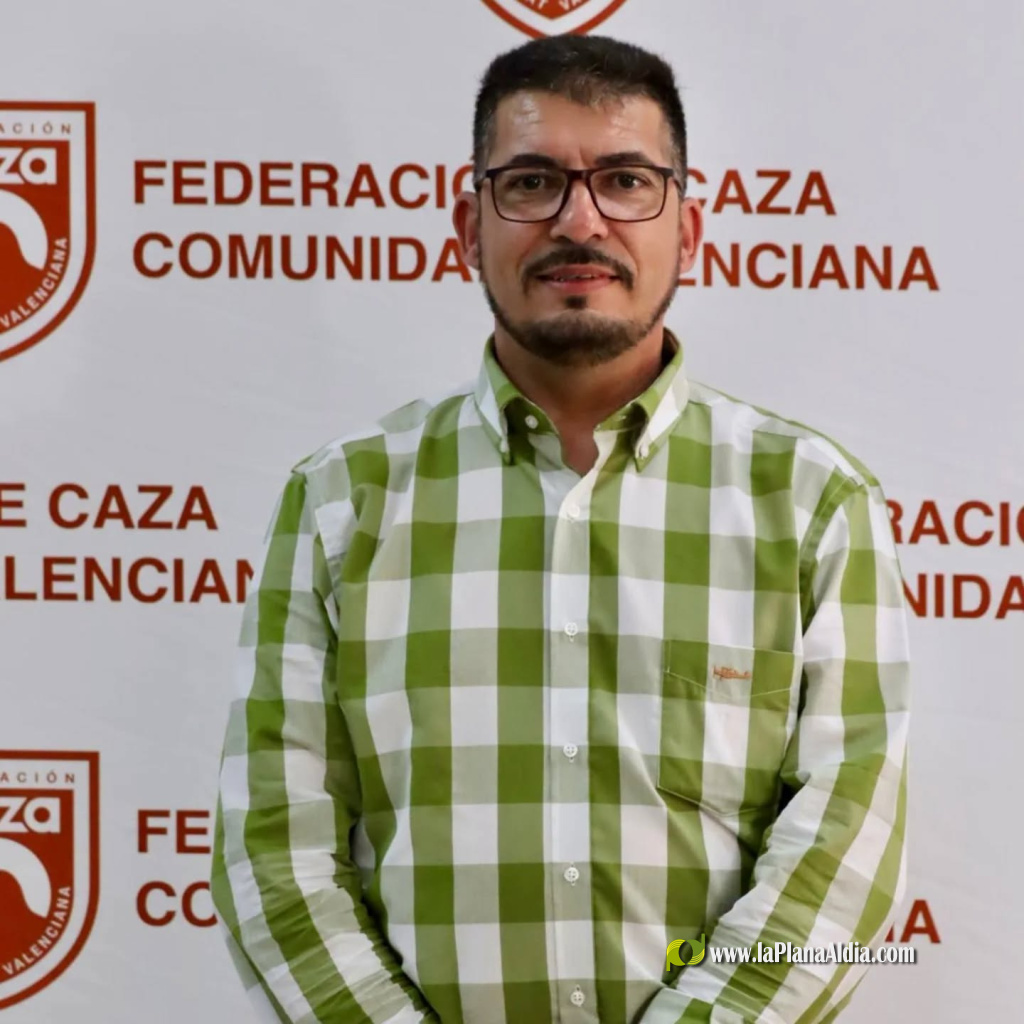 Óscar reelegido delegado de la Federación de Caza en Alicante y asume nuevos retos junto a Lorena y Albert