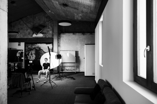 Interferencias EL/LA llega a Viver para presentar su archivo multimedia sobre igualdad de género