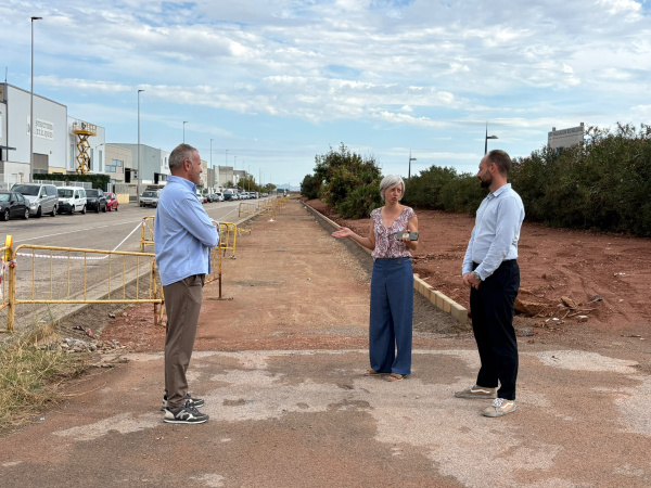 la-vall-d-uixo-crea-una-nueva-franja-de-aparcamiento-de-300-metros-en-el-poligono-la-mezquita
