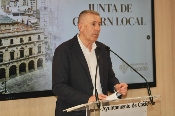 La Junta de Gobierno aprueba cuatro convenios sociales por 40.426 euros para apoyar a familias y mujeres vulnerables