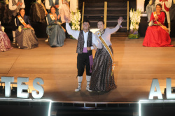 Almenara viu una nit m�gica amb la presentaci� dels festers i festeres 2026
