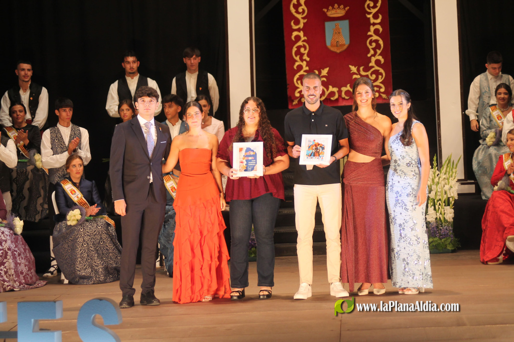 Almenara viu una nit m�gica amb la presentaci� dels festers i festeres 2026
