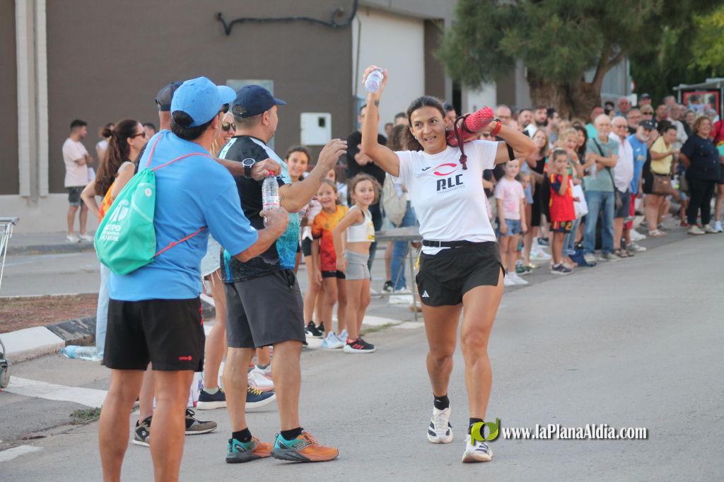 Jordi Ripoll i Manuela Estell�s guanyen la XLII Volta a Peu Vila d'Almenara