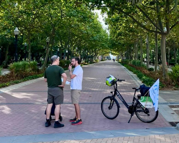 Castellón informa a pie de calle sobre la nueva ordenanza de movilidad sostenible con motivo del Día Mundial Sin Coches