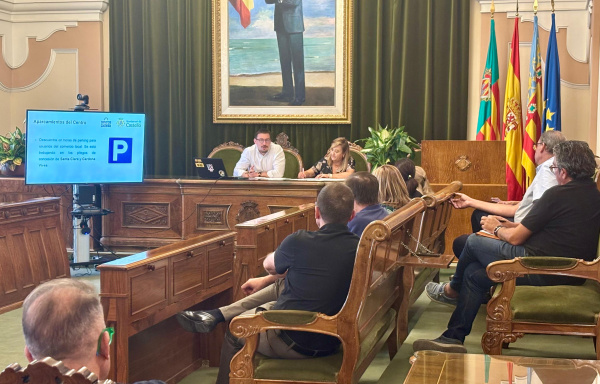 La concejalía de Comercio impulsa 100.000 horas de parking gratuito y bonificaciones para la tasa de basuras