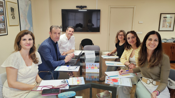 CODiNuCoVa traslada a Educación la percepción de las familias sobre la alimentación en el ámbito escolar
