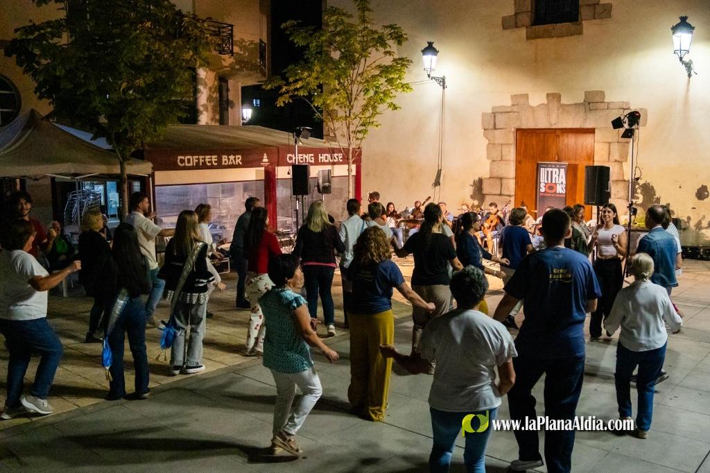 L?Alcora celebra el 9 d?Octubre con m�sica, folclore, gigantes, danzas y actividades para todos los p�blicos