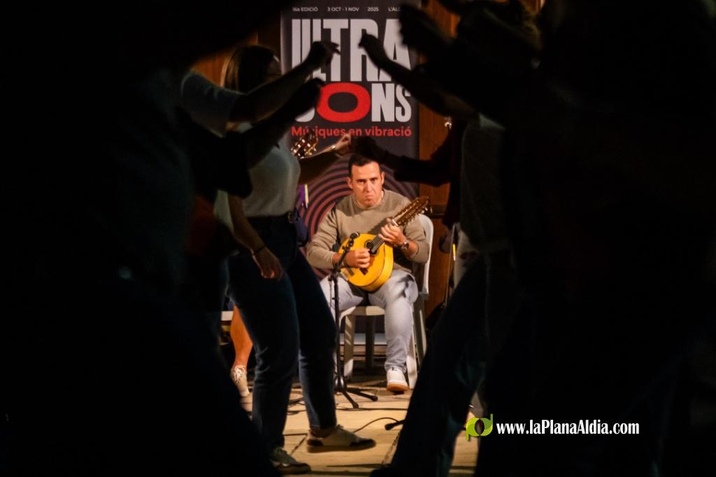 L?Alcora celebra el 9 d?Octubre con m�sica, folclore, gigantes, danzas y actividades para todos los p�blicos