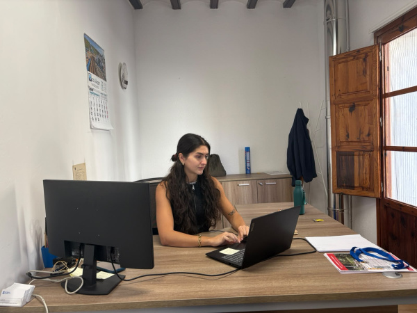 Vistabella incorpora a dos trabajadoras en las oficinas municipales