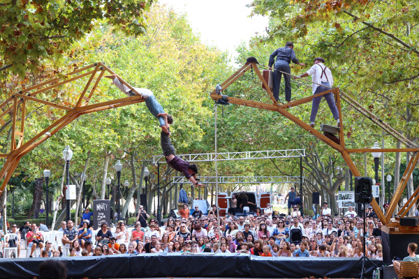 El MUT alcanza su ecuador en el Parque Ribalta, lleno de público