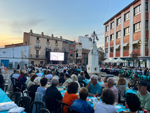 Cabanes recupera la memòria de les Festes de l'Aigua amb un documental per a la posteritat