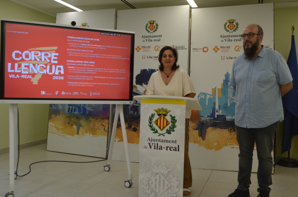 Vila-real enciende la llama del Correllengua con actividades en colegios y un acto cívico