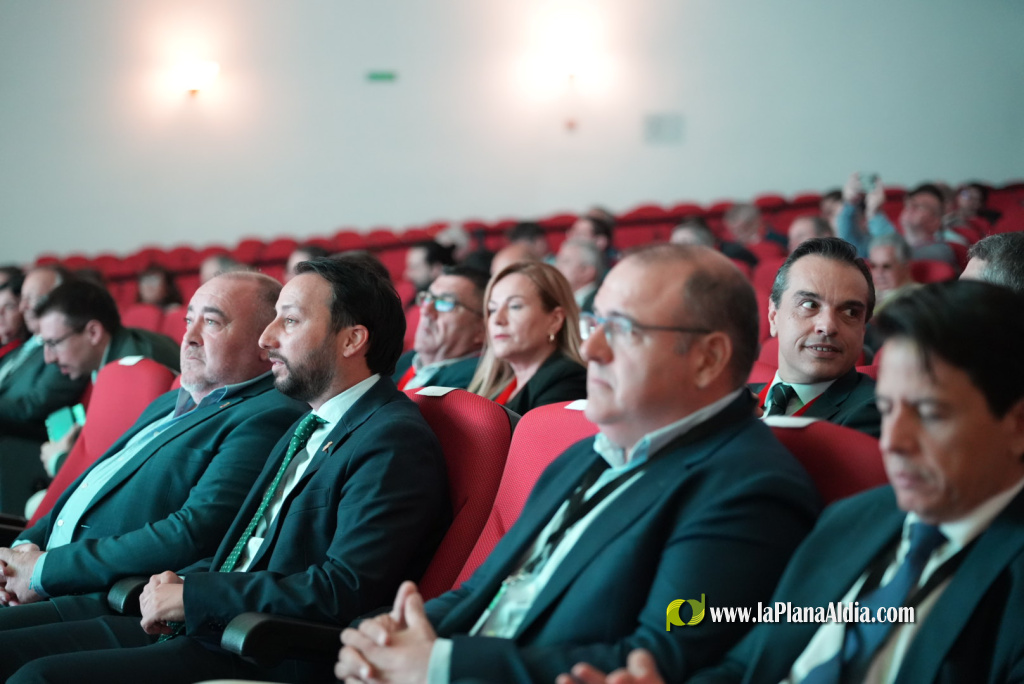 IGNITE 2026 comen�a a Castell� amb gaireb� 500 inscrits per abordar el futur de la ind�stria cer�mica