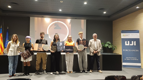 Aula Porcelanosa de Talento y Excelencia de la Universitat Jaume I entrega los galardones del III Concurso de Fotografía