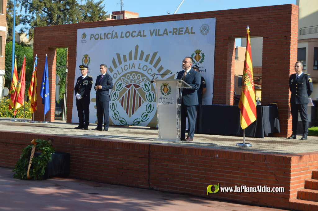 Vila-real conmemora la festivitat de Sant Miquel, patr� de la Policia Local, amb una jornada d'homenatge i reconeixement al cos i a les persones i entitats que col�laboren amb la seua tasca.