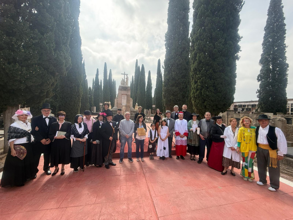 Viure la Mort conmemora 1918 con la obra '1918 Tràgic' en el Cementerio de San José de Castellón