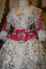 Los trajes de todas las reinas de Burriana