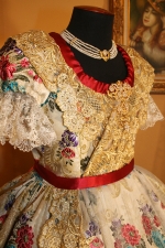 Los trajes de todas las reinas de Burriana