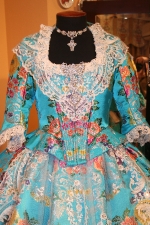 Los trajes de todas las reinas de Burriana