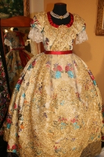 Los trajes de todas las reinas de Burriana