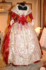 Sara Ros, fallera mayor del Centro España.