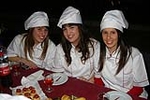 Las falleras celebran el Cabalgata del Ninot un día antes