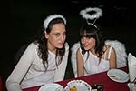 Las falleras celebran el Cabalgata del Ninot un día antes