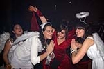 Las falleras celebran el Cabalgata del Ninot un día antes