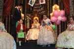 La pleitesía a la reina fallera infantil llena el Teatro Payà de emoción y simpatía.