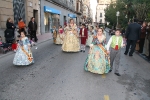 La pleitesía a la reina fallera infantil llena el Teatro Payà de emoción y simpatía.