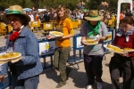 Miles de personas peregrinan a la Magdalena