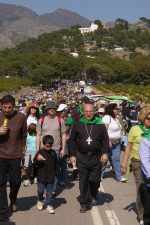 Miles de personas peregrinan a la Magdalena