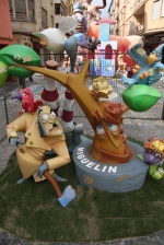 Las fallas ya lucen en sus emplazamientos.