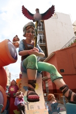 Las fallas ya lucen en sus emplazamientos.