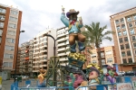 Las fallas ya lucen en sus emplazamientos.