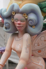 Las fallas ya lucen en sus emplazamientos.