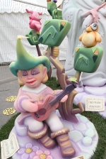 Las fallas ya lucen en sus emplazamientos.