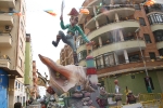 Las fallas ya lucen en sus emplazamientos.