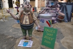 Las fallas ya lucen en sus emplazamientos.