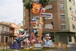 Las fallas ya lucen en sus emplazamientos.